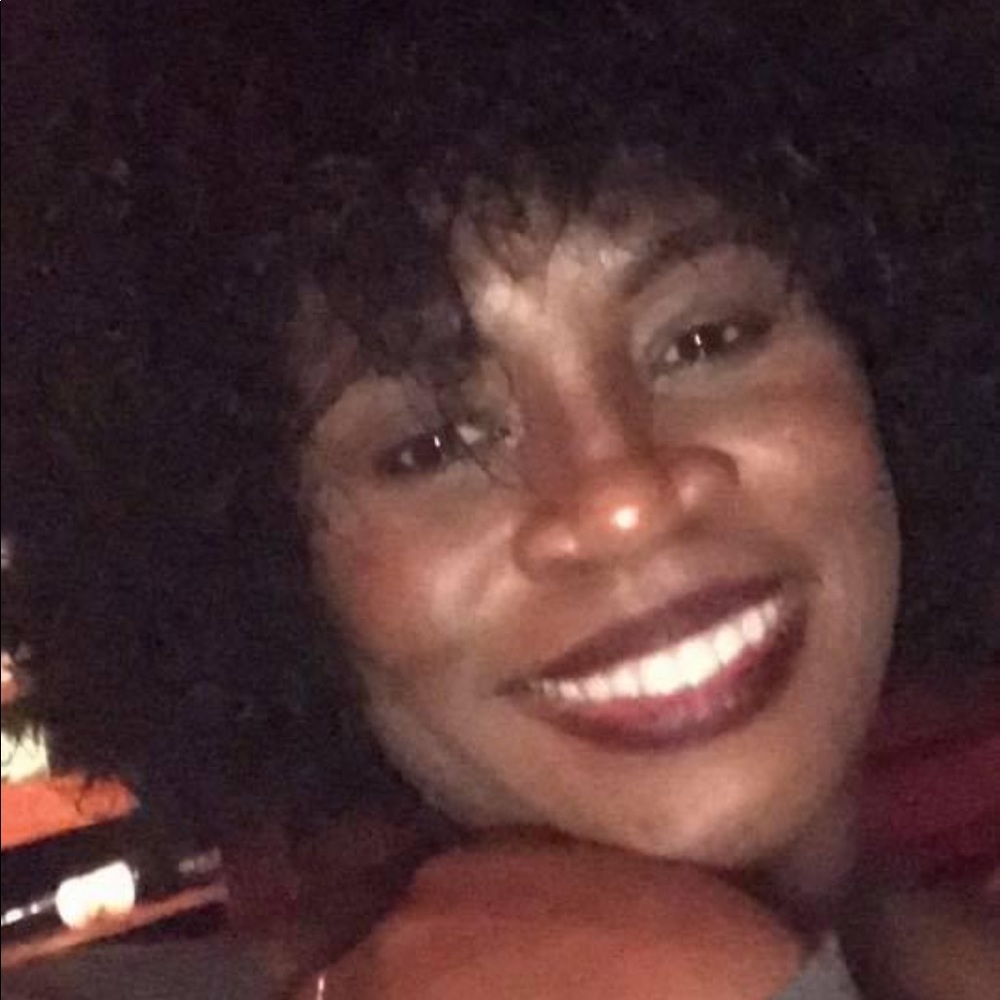 Meet your Posher, Alli